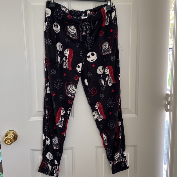 The Nightmare Before Christmas Pajama Pants. Size Small (4/6) - Picture 4 of 7